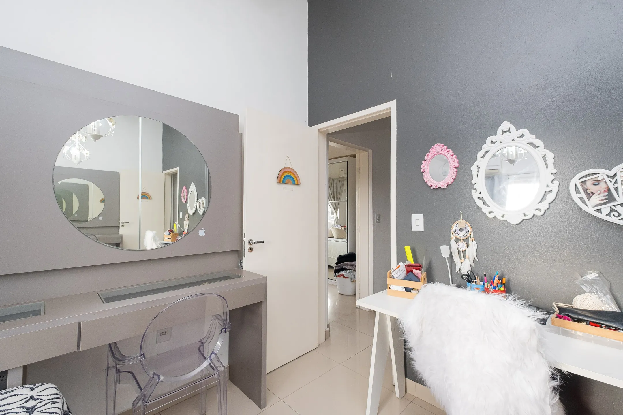 Casa à venda nas Três Vendas, Pelotas - 160 m², 3 quartos (sendo 1 suíte), totalmente reformada, lareira e espaço gourmet com piscina. - 14