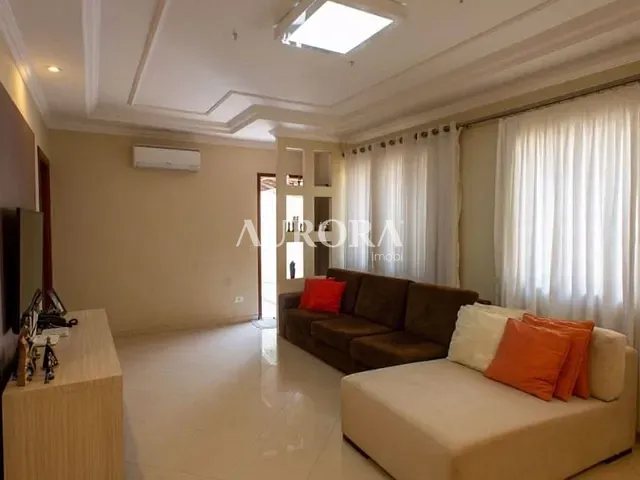 Casa com 360m² 3 quartos e 3 banheiros, à venda, no bairro Jardim Burle Marx em Londrina