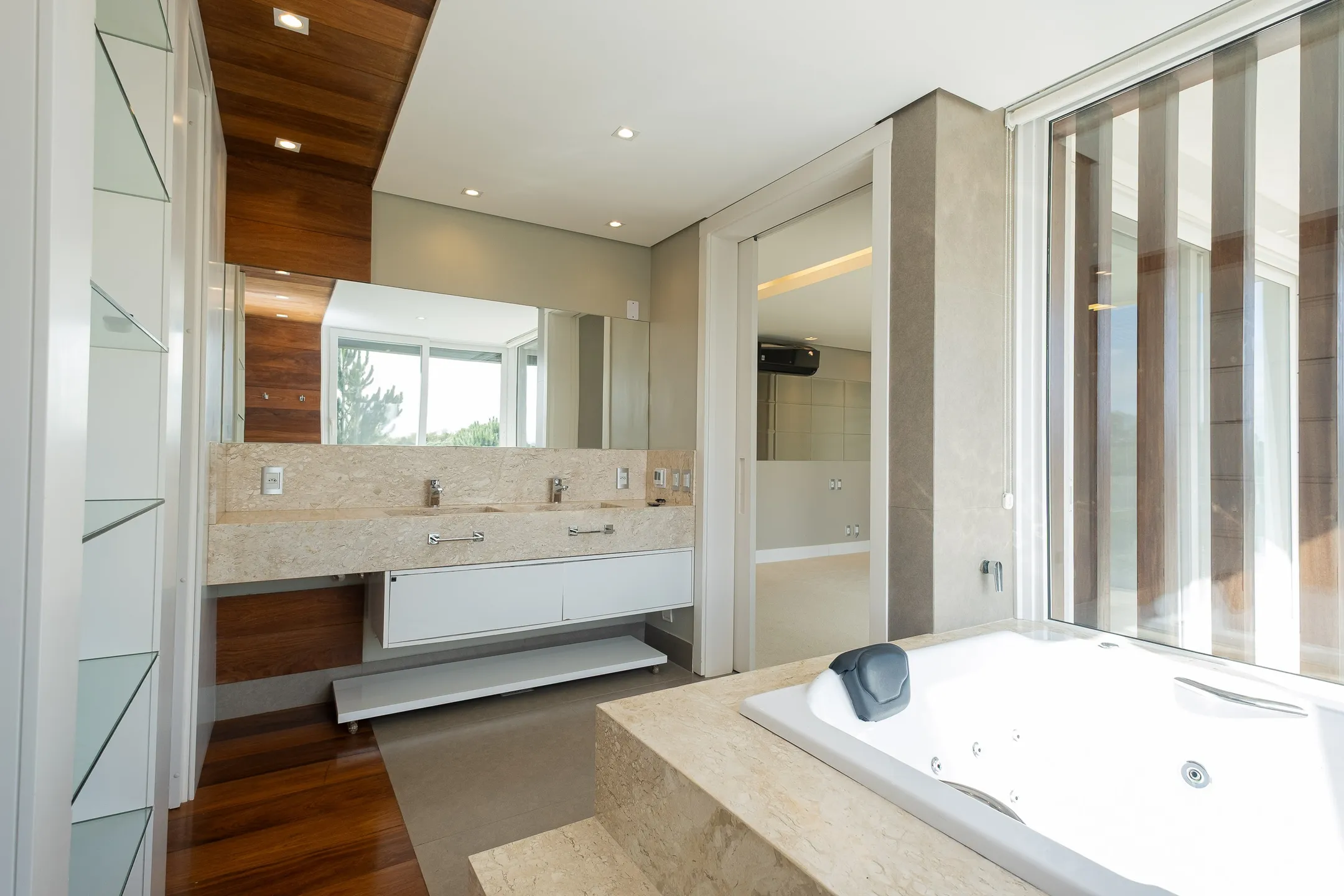 Casa de alto padrão à venda no Veredas, Laranjal - 348 m², 4 suítes, móveis sob medida e espaço gourmet com piscina. - 12