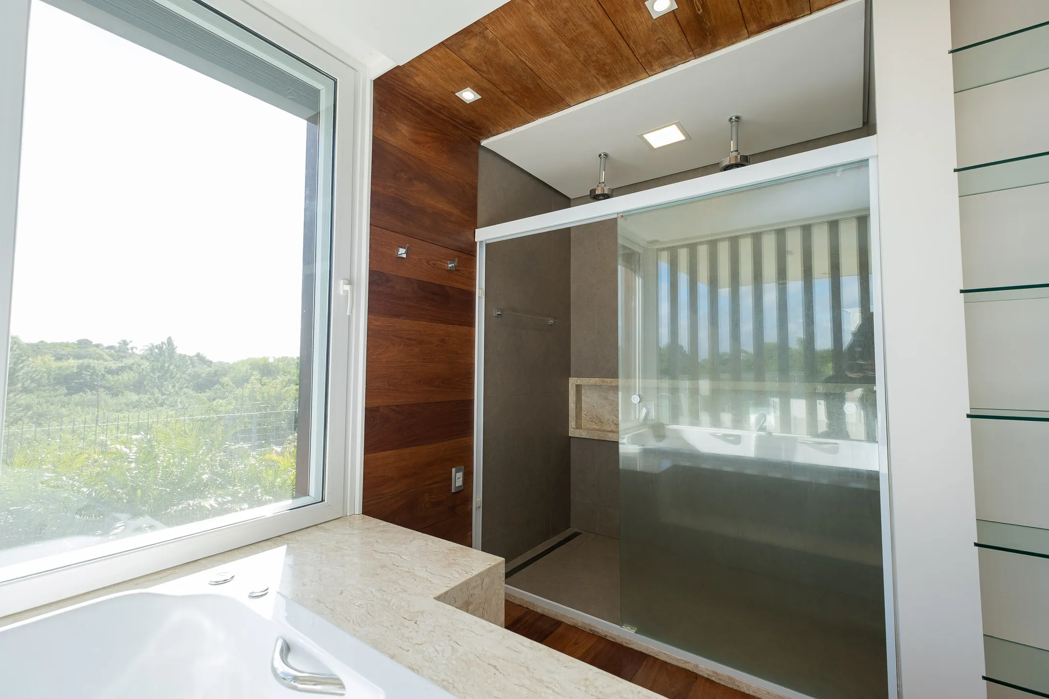 Casa de alto padrão à venda no Veredas, Laranjal - 348 m², 4 suítes, móveis sob medida e espaço gourmet com piscina. - 13