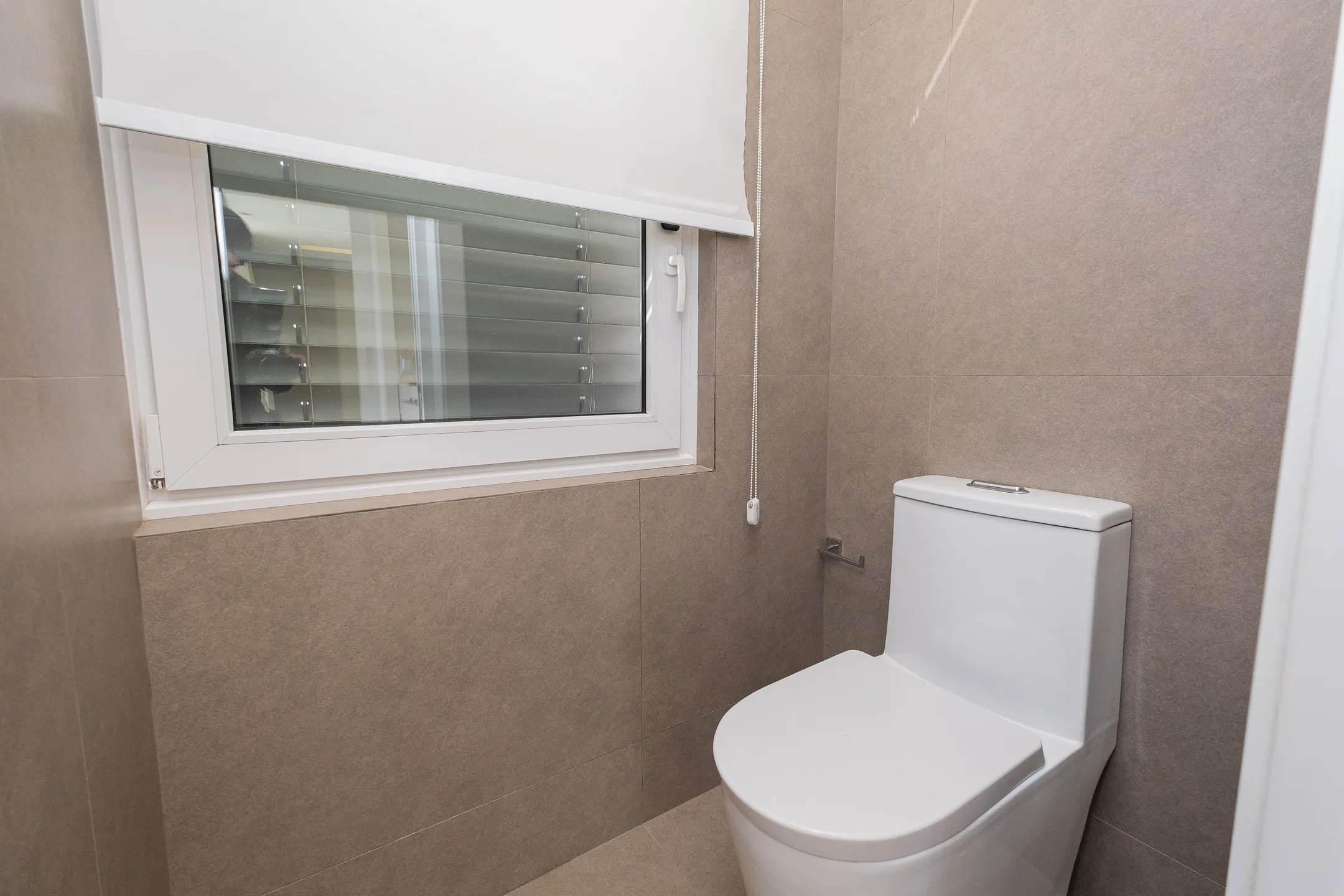 Casa de alto padrão à venda no Veredas, Laranjal - 348 m², 4 suítes, móveis sob medida e espaço gourmet com piscina. - 14