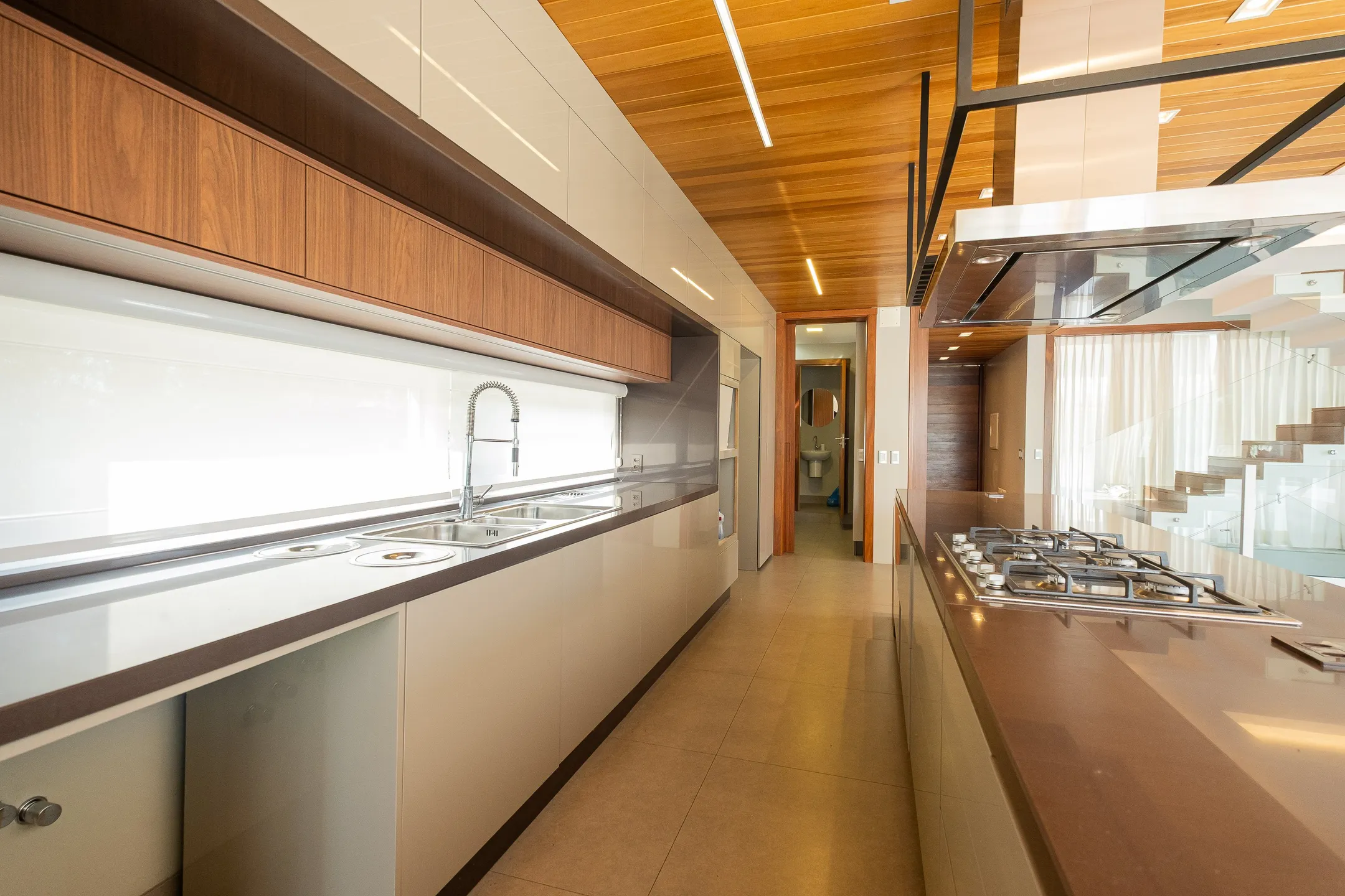 Casa de alto padrão à venda no Veredas, Laranjal - 348 m², 4 suítes, móveis sob medida e espaço gourmet com piscina. - 7