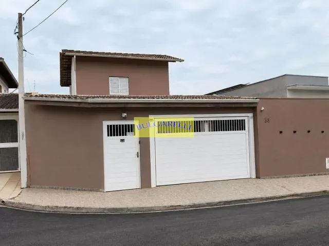 Casa com 353m² 4 quartos e 4 banheiros, à venda, no bairro Horto Santo Antonio em Jundiaí