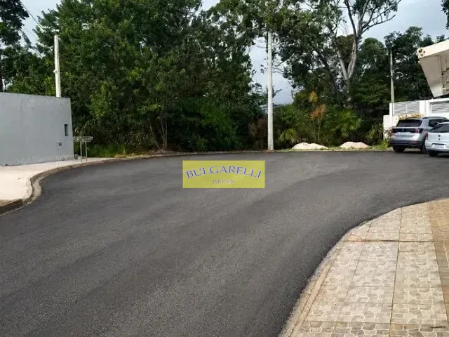 Casa com 353m² 4 quartos e 4 banheiros, à venda, no bairro Horto Santo Antonio em Jundiaí