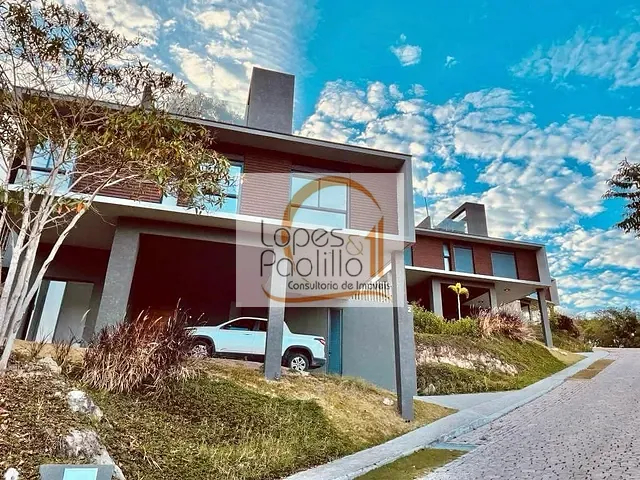 Casa com 400m² 3 quartos e 2 banheiros, à venda, no bairro Itapetinga em Atibaia
