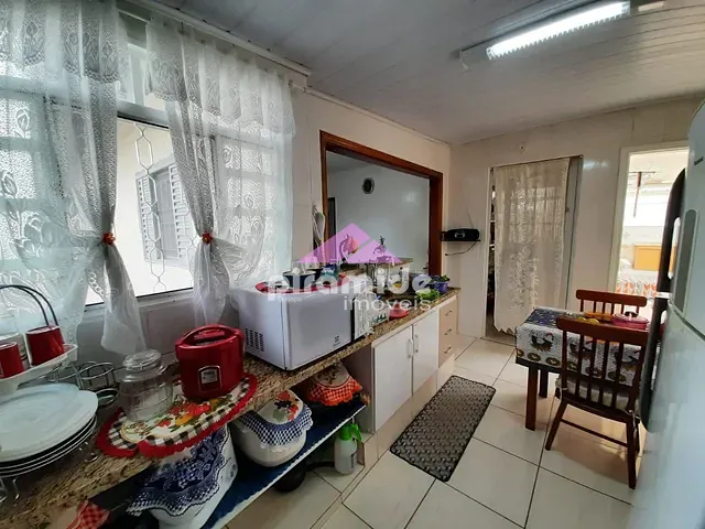 Casa com 250m² 3 quartos e 2 banheiros, à venda, no bairro Jardim das Indústrias em São José dos Campos