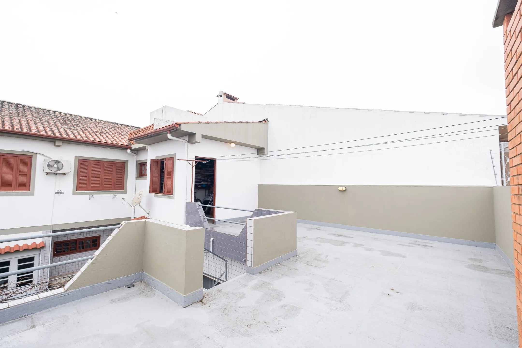 Casa à venda no Fragata, Pelotas - 167 m², 3 quartos, lareira, espaço gourmet com churrasqueira e garagem. - 21