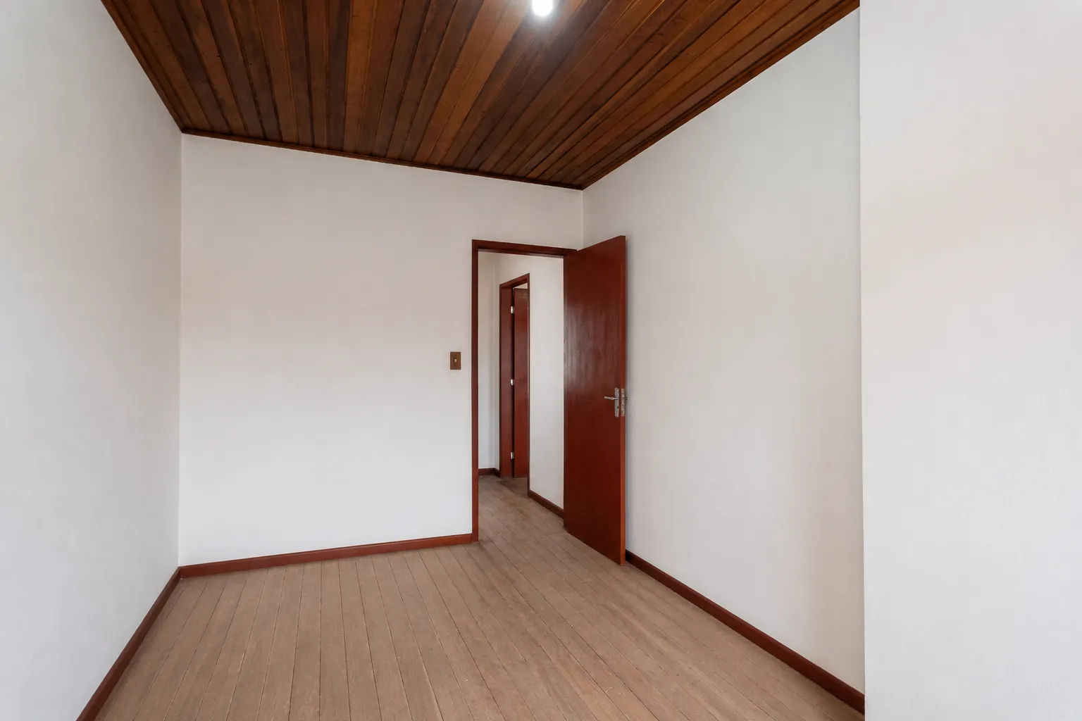 Casa à venda no Fragata, Pelotas - 167 m², 3 quartos, lareira, espaço gourmet com churrasqueira e garagem. - 11