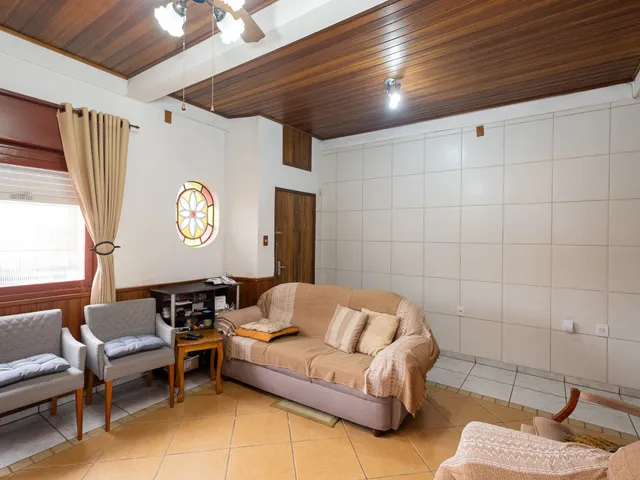 Casa com 150m² 3 quartos e 2 banheiros, à venda, no bairro Fragata em Pelotas