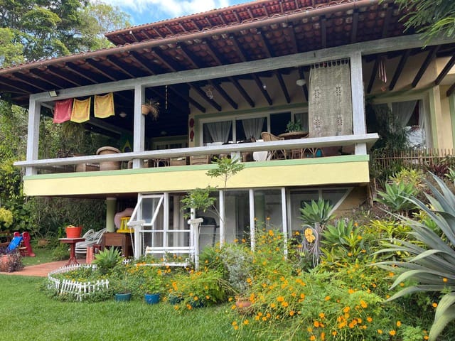 Casa com 5200m² 6 quartos e 8 banheiros, à venda, no bairro Itaipava em Petrópolis