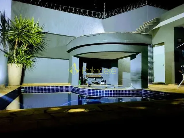 Casa 3 quartos e 3 banheiros, à venda, no bairro Bosque da Saúde em Taubaté