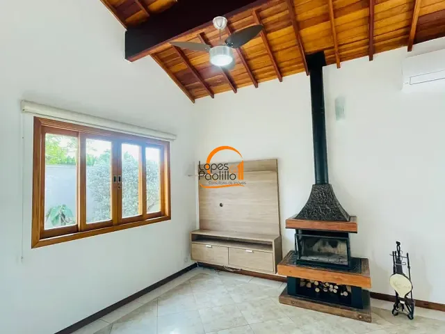 Casa com 278m² 3 quartos e 1 banheiro, para alugar, no bairro Jardim Paulista em Atibaia