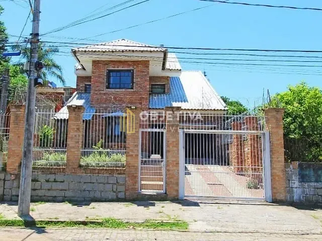 Casa 3 quartos e 3 banheiros, à venda, no bairro Passo da Areia em Porto Alegre