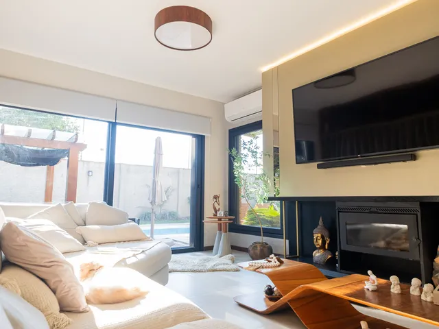 Casa com 728m² 4 quartos e 3 banheiros, à venda, no bairro Centro em Pelotas