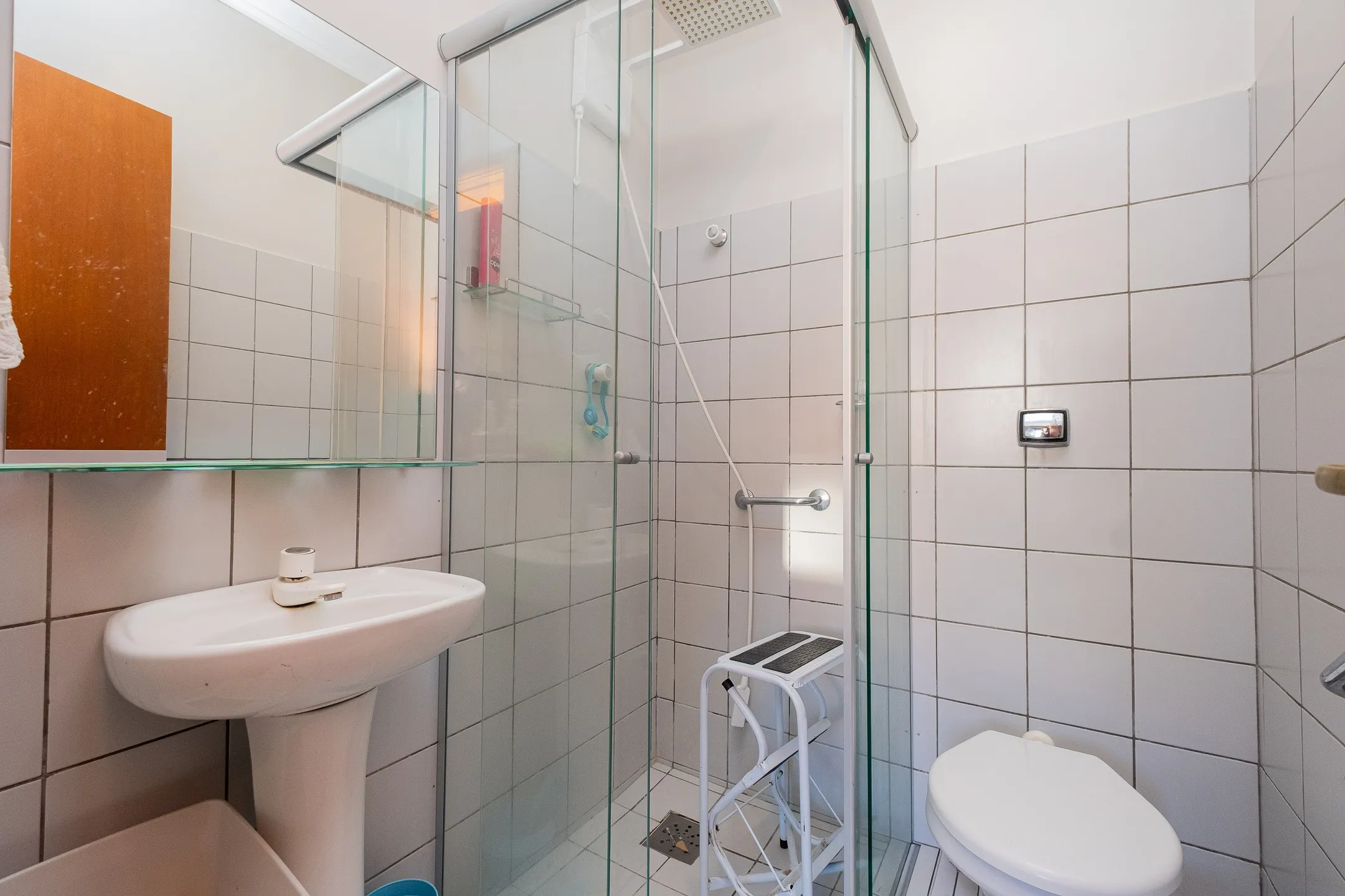 Casa de alto padrão à venda no centro de Pelotas - 314 m², 4 quartos (sendo 2 suítes), espaço gourmet com parrilla, piscina aquecida e localização nobre. - 30