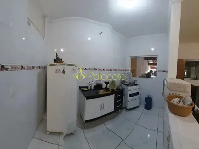 Casa com 250m² 2 quartos e 1 banheiro, à venda, no bairro Jardim Continental II em Taubaté