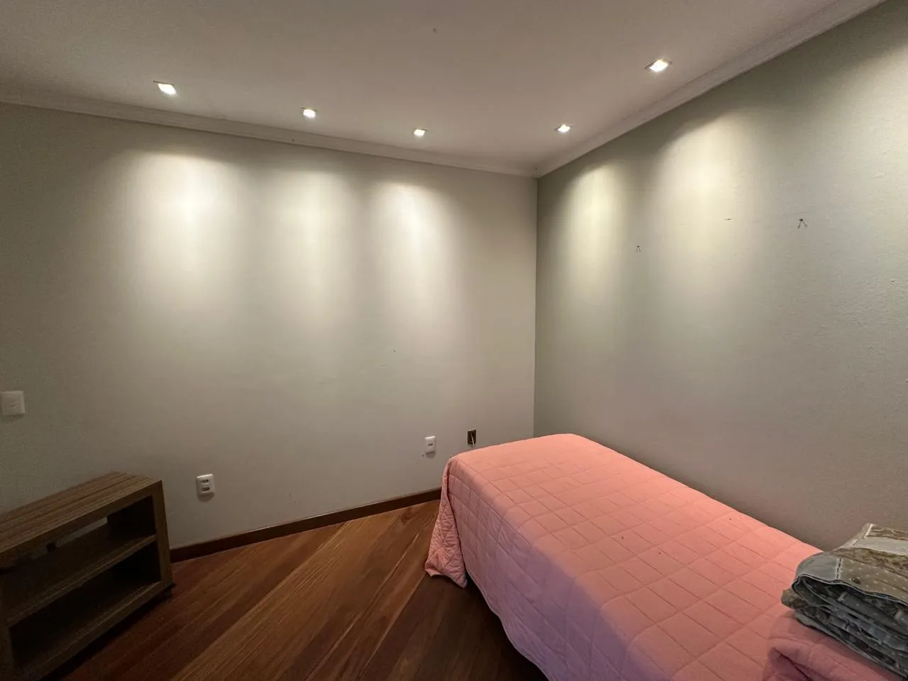 Casa à venda na Zona Norte de Pelotas - 185 m², 3 quartos (sendo 2 suítes), espaço gourmet com piscina e próximo a Dom Joaquim. - 14