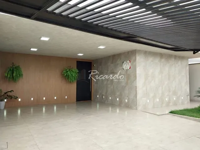 Casa com 310m² 3 quartos e 2 banheiros, à venda, no bairro Jardim Vale das Perobas em Arapongas