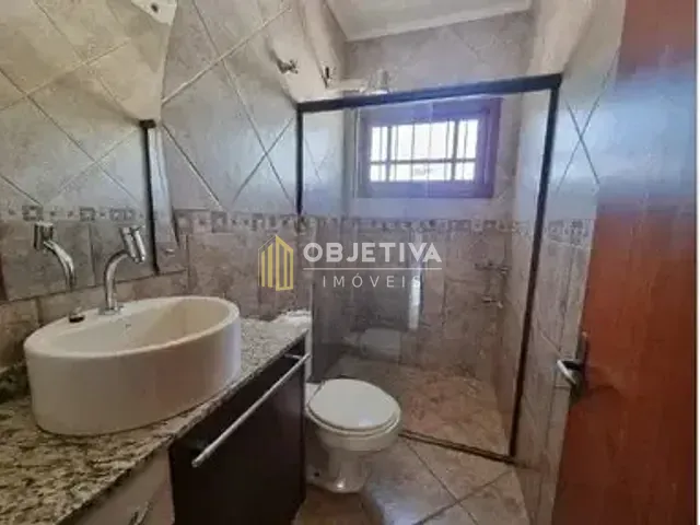 Casa 4 quartos e 4 banheiros, à venda, no bairro Camaquã em Porto Alegre