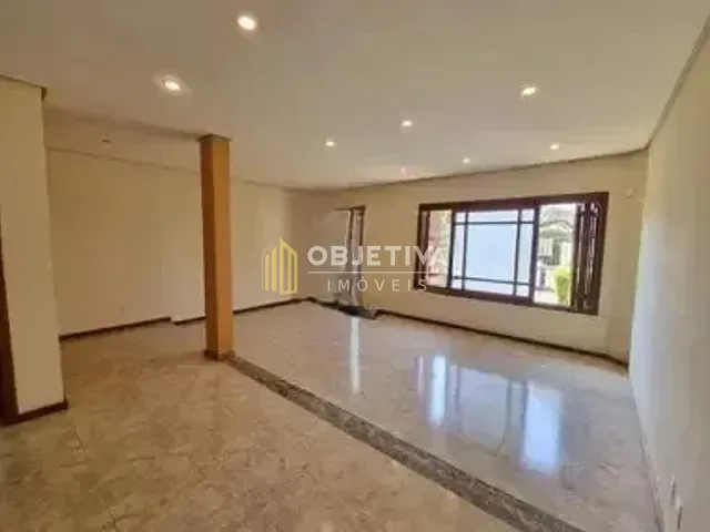 Casa 4 quartos e 4 banheiros, à venda, no bairro Camaquã em Porto Alegre