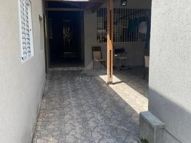 Casa com 250m² 3 quartos e 2 banheiros, à venda, no bairro Vila Eldízia em Santo André