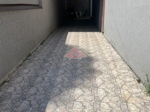 Casa com 250m² 3 quartos e 2 banheiros, à venda, no bairro Vila Eldízia em Santo André
