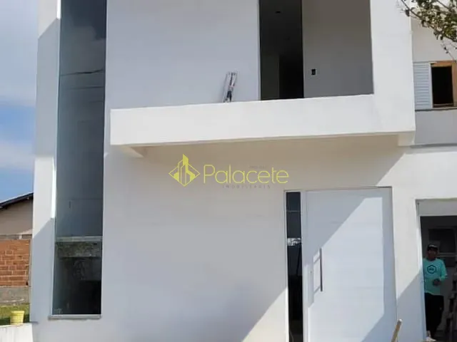 Casa com 175m², à venda, no bairro Residencial Maricá em Pindamonhangaba