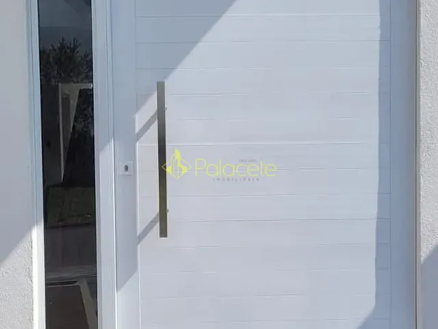 Casa com 175m², à venda, no bairro Residencial Maricá em Pindamonhangaba