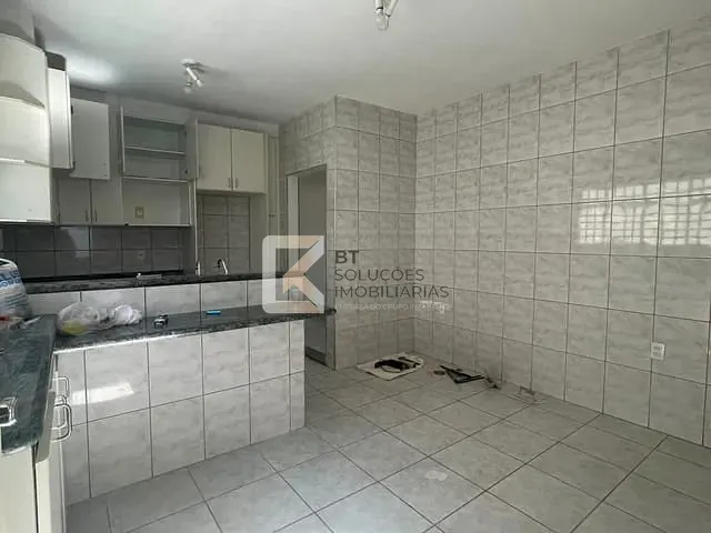 Casa com 250m² 5 quartos e 4 banheiros, para alugar, no bairro Jardim Dom Bosco em Indaiatuba