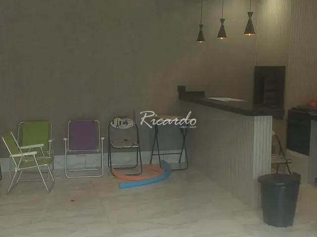 Casa com 90m², à venda, no bairro Jardim Interlagos em Arapongas
