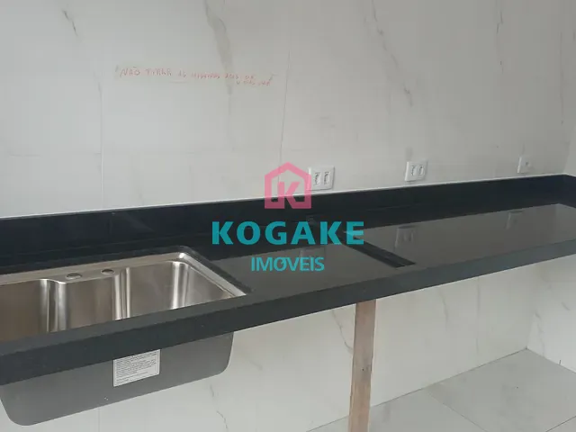 Casa com 154m² 3 quartos e 2 banheiros, à venda, no bairro Jardim Santanna do Pedregulho em Jacareí