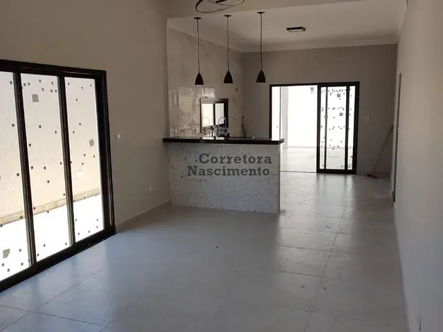 Casa com 251m² 3 quartos e 2 banheiros, à venda, no bairro Reserva do Vale em Caçapava