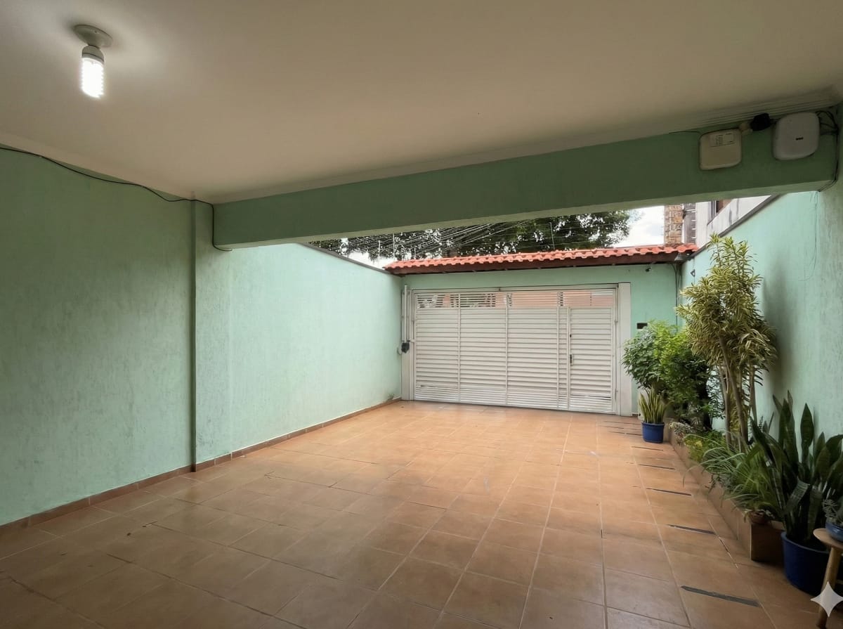 Casa para venda em Parque São Domingos com 4 quartos, sendo 2 suítes , 185m²