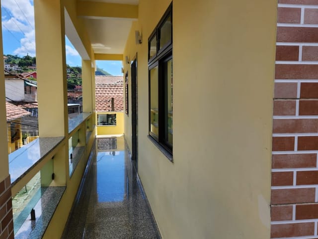 Casa com 250m², à venda, no bairro Cascatinha em Petrópolis