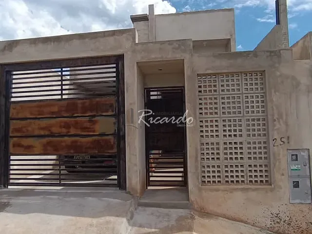 Casa com 125m² 3 quartos e 2 banheiros, à venda, no bairro Alto do vale em Arapongas
