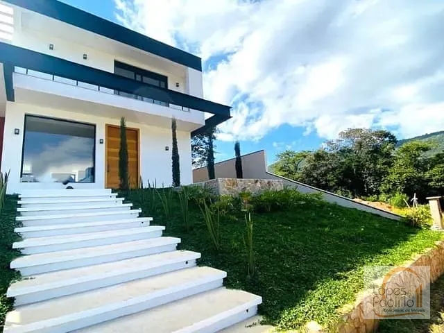 Casa com 820m² 5 quartos e 7 banheiros, à venda, no bairro Itaporã em Atibaia