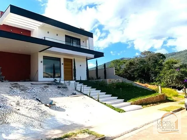 Casa com 820m² 5 quartos e 7 banheiros, à venda, no bairro Itaporã em Atibaia