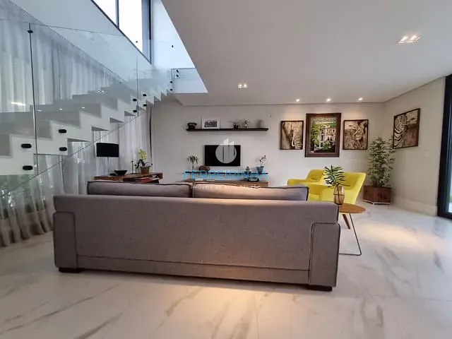 Casa com 451m² 4 quartos e 5 banheiros, à venda, no bairro Urbanova em São José dos Campos