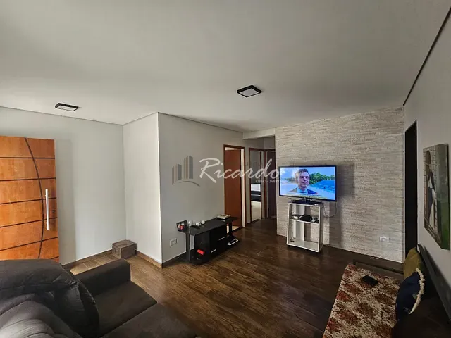 Casa 3 quartos e 2 banheiros, à venda, no bairro Jardim Santa Efigênia em Arapongas