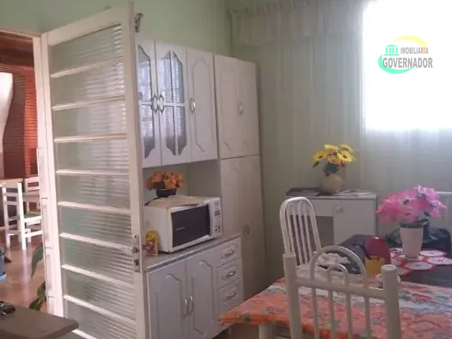 Casa com 360m² 4 quartos e 2 banheiros, à venda, no bairro Jardim García em Campinas