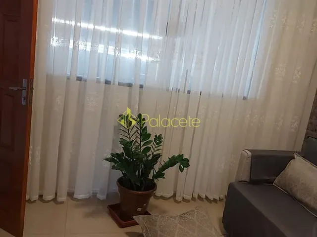 Casa com 125m² 2 quartos e 2 banheiros, à venda, no bairro Vista Alegre em Taubaté