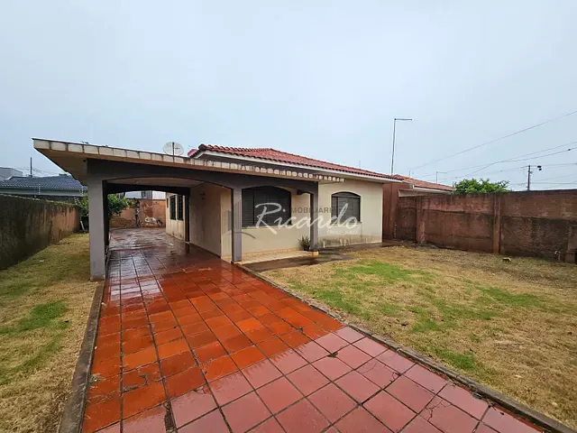 Casa com 376m² 3 quartos e 2 banheiros, à venda, no bairro Jardim Cultura em Arapongas