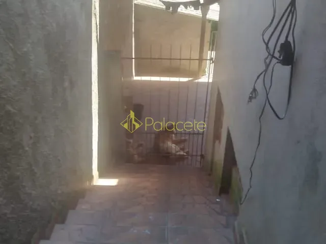 Casa com 400m², à venda, no bairro Chácara São Silvestre em Taubaté