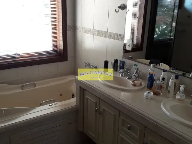 Casa com 480m² 3 quartos e 4 banheiros, à venda, no bairro Jardim Marco Leite em Jundiaí