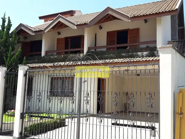 Casa com 480m² 3 quartos e 4 banheiros, à venda, no bairro Jardim Marco Leite em Jundiaí