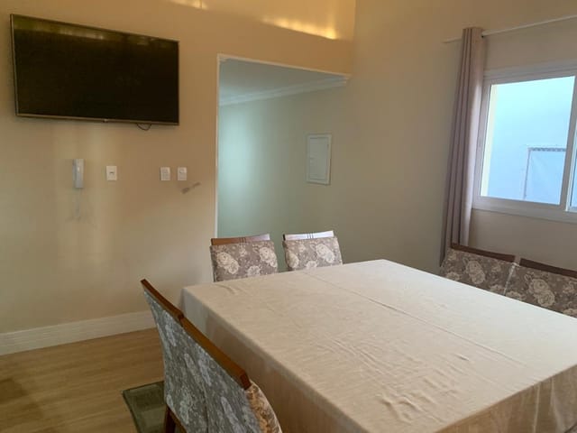 Casa com 360m² 4 quartos e 3 banheiros, à venda, no bairro Jardim das Colinas em São José dos Campos