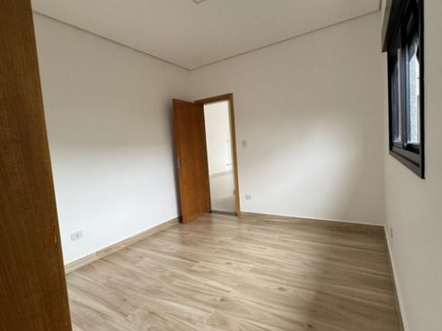 Casa com 193m² 2 quartos e 3 banheiros, à venda, no bairro Água Espraiada (Caucaia do Alto) em Cotia