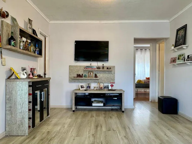 Casa 3 quartos e 3 banheiros, à venda, no bairro Areal em Pelotas