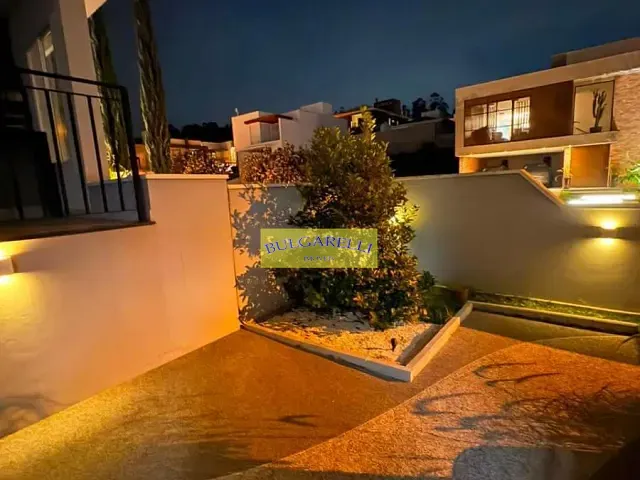 Casa com 343m² 4 quartos e 6 banheiros, à venda, no bairro Villaggio San Marco em Jundiaí