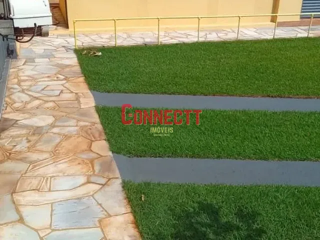 Casa com 250m² 2 quartos e 2 banheiros, à venda, no bairro Jardim Alexandre Balbo em Ribeirão Preto